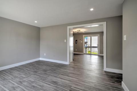263 Grant Ct, Brick, NJ 08724 photo 6