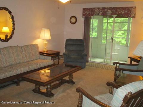 75 Meadowbrook Rd, Brick, NJ 08723 photo 9