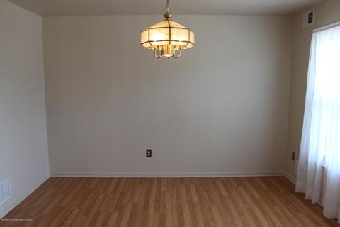59 Longpoint Dr, Brick, NJ 08723 photo 9