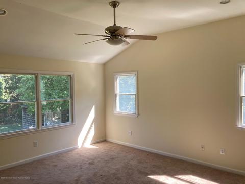 34 Shelbern Dr, Lincroft, NJ 07738 photo 9