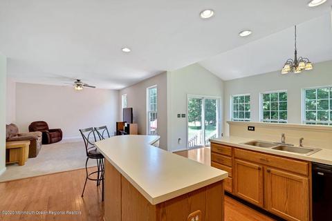 4 Reagan Dr, Jackson, NJ 08527 photo 25