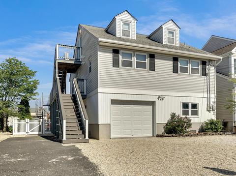 39 Halsey Dr, Brick, NJ 08723 photo 9