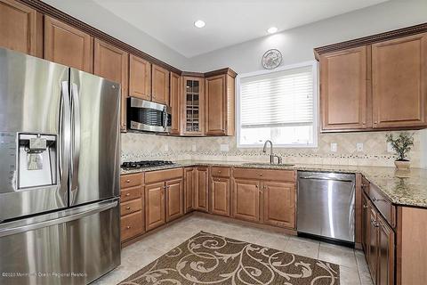 5 Bay Head Ct, Waretown, NJ 08758 photo 10