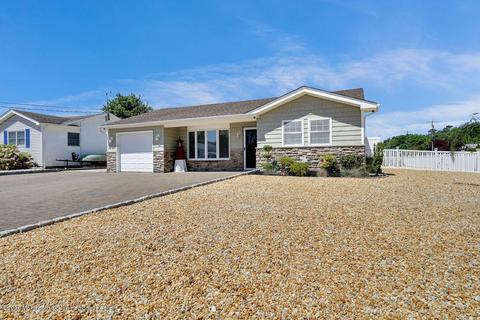 1229 Taurus Ct, Forked River, NJ 08731 photo 4