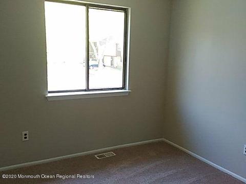2 Owl Rd, Howell, NJ 07731 photo 12