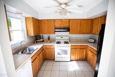15 Colonial Ct, Jackson, NJ 08527 photo 7