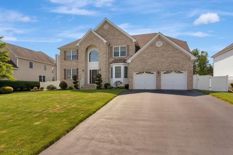 4 Phoenix Ct, Jackson, NJ 08527 photo 1