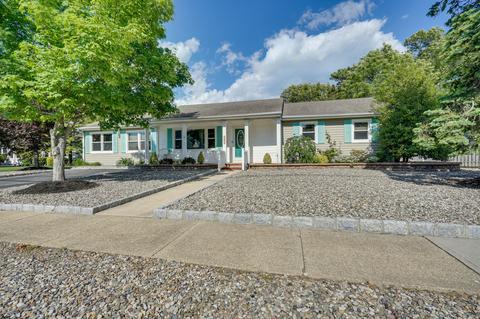 24 Scheiber Dr, Brick, NJ 08723 photo 2