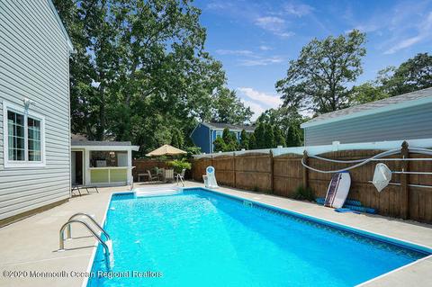 39 Walden Rd, Brick, NJ 08724 photo 2