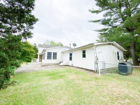 305 Sapphire Dr, Jackson, NJ 08527 photo 3