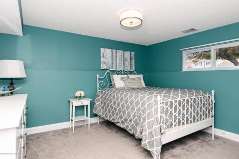 109 Lee Dr, Middlesex, NJ 08846 photo 22