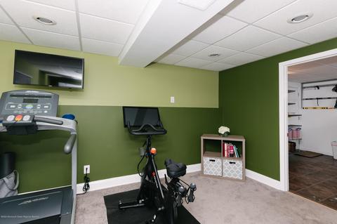 109 Lee Dr, Middlesex, NJ 08846 photo 34