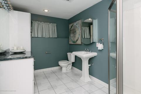 109 Lee Dr, Middlesex, NJ 08846 photo 25