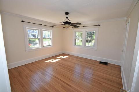 9 Crescent Dr, Brielle, NJ 08730 photo 11