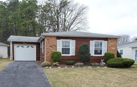 25 Bow Dr, Brick, NJ 08723 photo 1