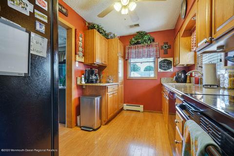 47 Walnut St, Edison, NJ 08817 photo 10