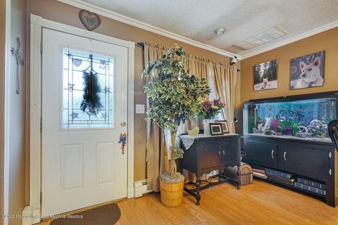 47 Walnut St, Edison, NJ 08817 photo 4