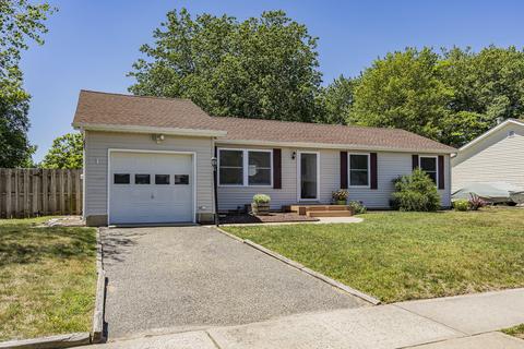 439 Cheyenne Dr, Waretown, NJ 08758 photo 2
