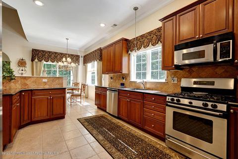 17 Longport Ct, Waretown, NJ 08758 photo 19