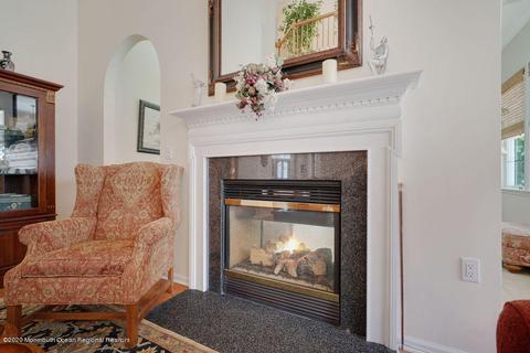 17 Longport Ct, Waretown, NJ 08758 photo 12