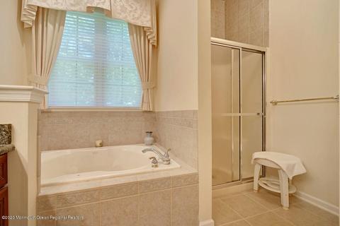 17 Longport Ct, Waretown, NJ 08758 photo 26