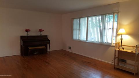 337 Spruce Dr, Brick, NJ 08723 photo 3