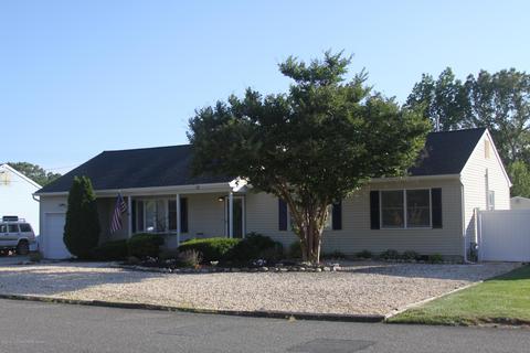 115 Pineway Dr, Forked River, NJ 08731 photo 1