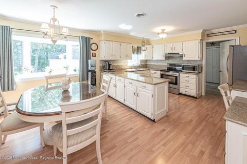 87 Bates Rd, Jackson, NJ 08527 photo 2