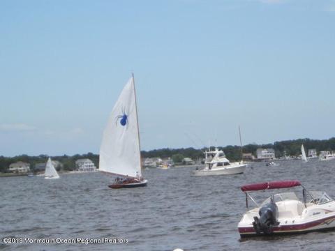 320 E Bayview Ave, Ocean Gate, NJ 08740 photo 4