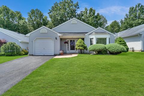 13 Chipmunk Dr, Brick, NJ 08724 photo 3