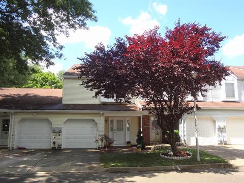 34 Bramble Ln, Matawan, NJ 07747 photo 1