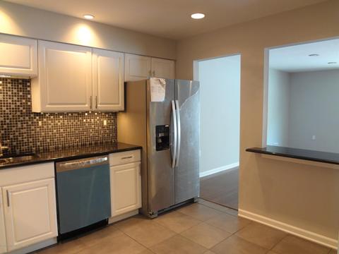 34 Bramble Ln, Matawan, NJ 07747 photo 3