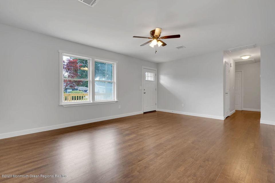  844 Anchor Ave, Beachwood, NJ 08722 photo 16