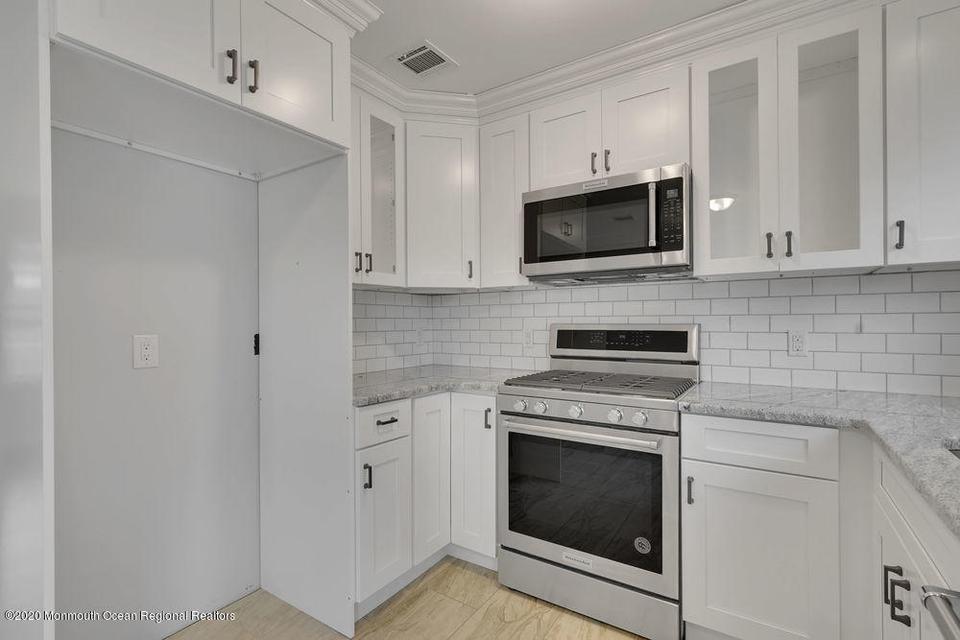  844 Anchor Ave, Beachwood, NJ 08722 photo 20
