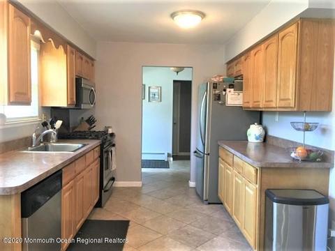 1 Harfield Dr, Jackson, NJ 08527 photo 2