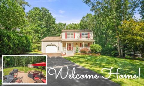 571 Constitution Dr, Jackson, NJ 08527 photo 1