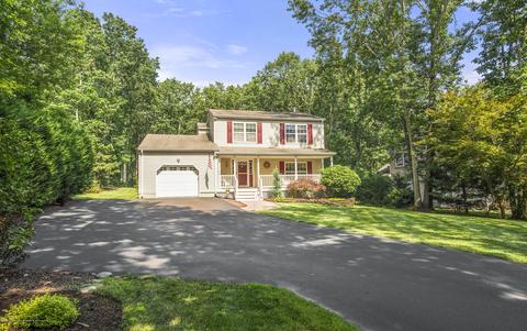 571 Constitution Dr, Jackson, NJ 08527 photo 3