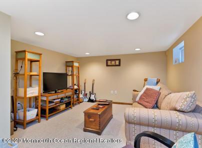 300 Summit Rd, Mountainside, NJ 07092 photo 12