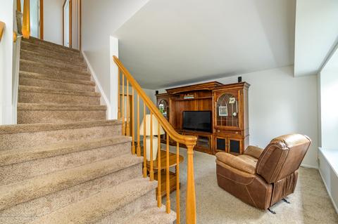 40 Kiwi Loop, Howell, NJ 07731 photo 4
