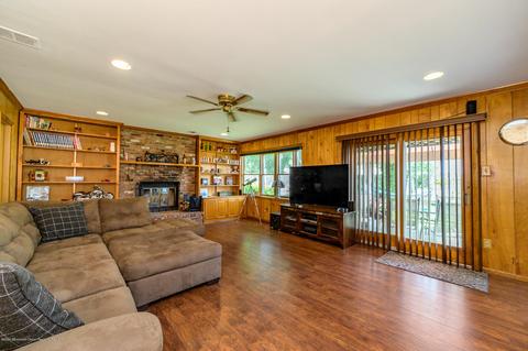40 Kiwi Loop, Howell, NJ 07731 photo 16