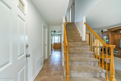 40 Kiwi Loop, Howell, NJ 07731 photo 3