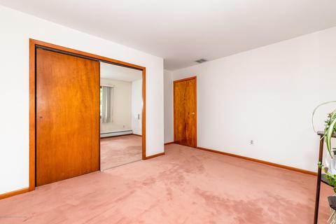 40 Pine St, Old Bridge, NJ 08857 photo 25