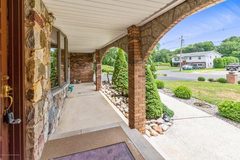 40 Pine St, Old Bridge, NJ 08857 photo 6
