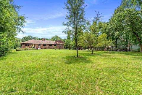 40 Pine St, Old Bridge, NJ 08857 photo 34