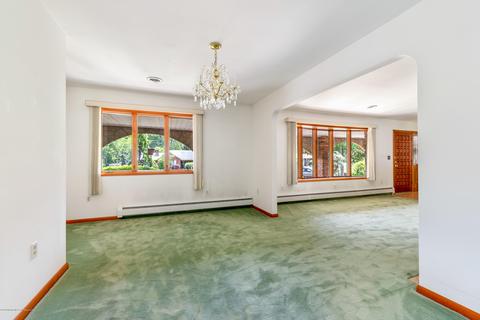 40 Pine St, Old Bridge, NJ 08857 photo 12