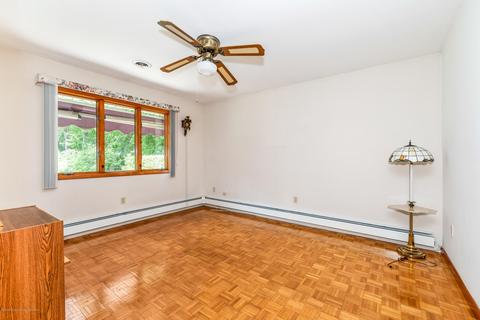40 Pine St, Old Bridge, NJ 08857 photo 21
