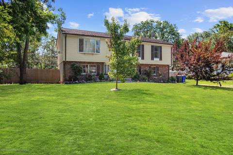 419 Cornell Dr, Brick, NJ 08723 photo 2
