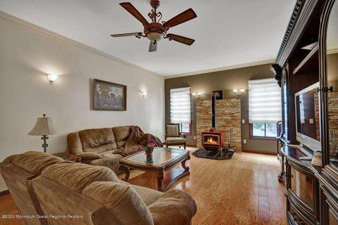 13 Pine Dr, Millstone, NJ 08510 photo 14