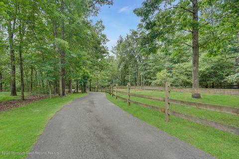 13 Pine Dr, Millstone, NJ 08510 photo 2