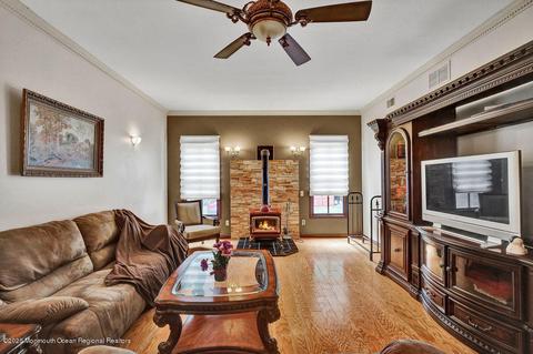 13 Pine Dr, Millstone, NJ 08510 photo 17